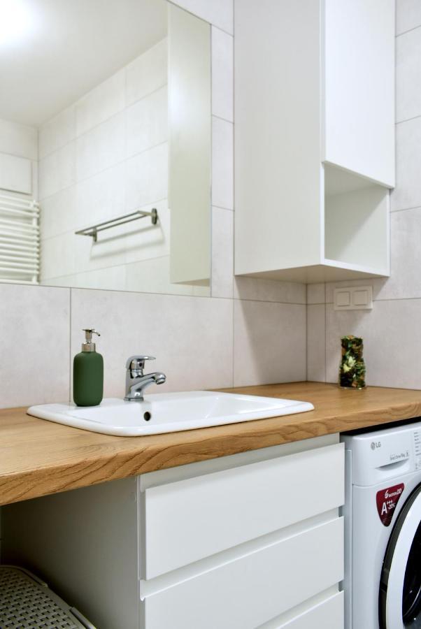 Fabryczna Apartment Lodz  Luaran gambar